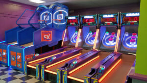Carowinds Arcade game room, basketball & skee ball