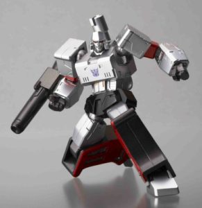 Revoltech Transformers Megatron 3