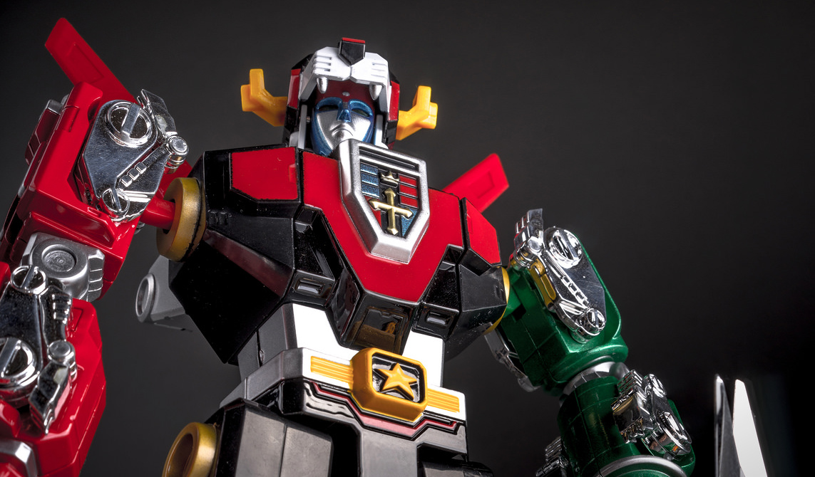 Voltron 20th Anniversary Masterpiece Collection Review | Comic